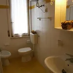 Two-bedroom In Viii Appartement
